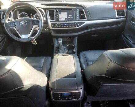Черный Тойота Хайлендер, объемом двигателя 3.46 л и пробегом 128 тыс. км за 7100 $, фото 6 на Automoto.ua