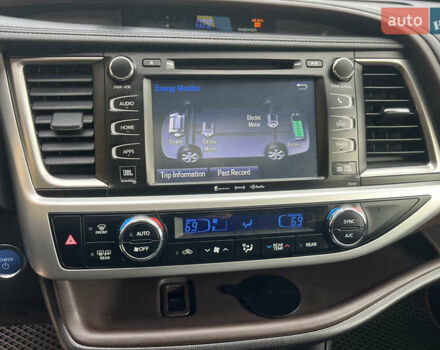 Черный Тойота Хайлендер, объемом двигателя 3.5 л и пробегом 179 тыс. км за 25900 $, фото 31 на Automoto.ua