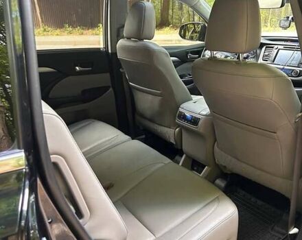 Черный Тойота Хайлендер, объемом двигателя 3.46 л и пробегом 107 тыс. км за 25800 $, фото 27 на Automoto.ua