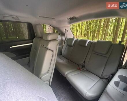 Черный Тойота Хайлендер, объемом двигателя 3.46 л и пробегом 107 тыс. км за 25800 $, фото 23 на Automoto.ua