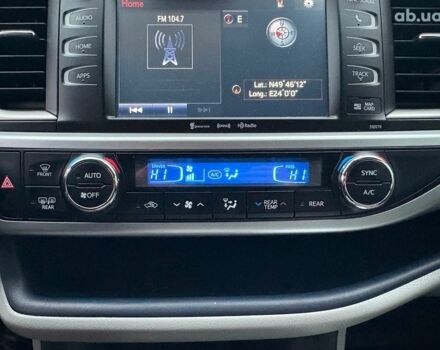 Чорний Тойота Хайлендер, об'ємом двигуна 3.5 л та пробігом 108 тис. км за 25999 $, фото 15 на Automoto.ua
