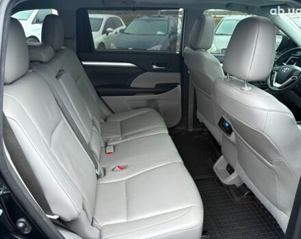 Чорний Тойота Хайлендер, об'ємом двигуна 3.5 л та пробігом 108 тис. км за 25999 $, фото 23 на Automoto.ua