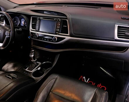 Чорний Тойота Хайлендер, об'ємом двигуна 3.5 л та пробігом 164 тис. км за 25900 $, фото 49 на Automoto.ua