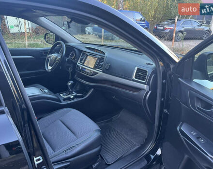 Черный Тойота Хайлендер, объемом двигателя 3.46 л и пробегом 200 тыс. км за 24500 $, фото 54 на Automoto.ua