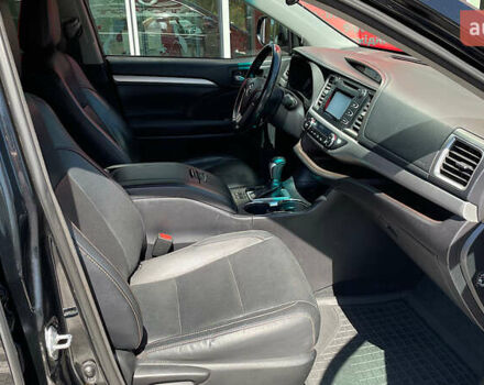 Чорний Тойота Хайлендер, об'ємом двигуна 2.67 л та пробігом 146 тис. км за 25629 $, фото 5 на Automoto.ua