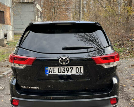 Черный Тойота Хайлендер, объемом двигателя 2.67 л и пробегом 106 тыс. км за 27000 $, фото 5 на Automoto.ua