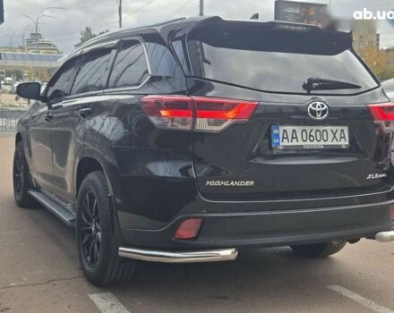 Чорний Тойота Хайлендер, об'ємом двигуна 3.5 л та пробігом 110 тис. км за 31300 $, фото 4 на Automoto.ua