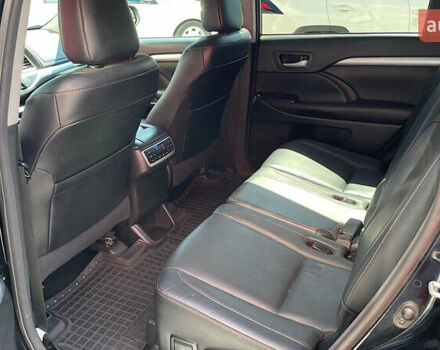 Чорний Тойота Хайлендер, об'ємом двигуна 2.67 л та пробігом 146 тис. км за 25629 $, фото 10 на Automoto.ua