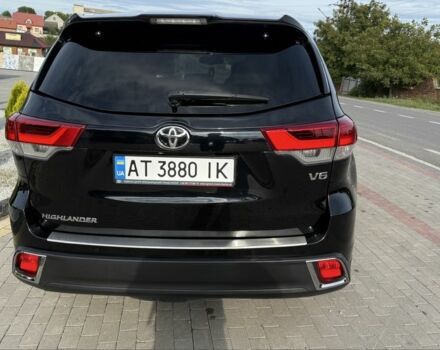 Черный Тойота Хайлендер, объемом двигателя 3.5 л и пробегом 393 тыс. км за 25000 $, фото 2 на Automoto.ua