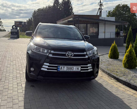 Черный Тойота Хайлендер, объемом двигателя 3.46 л и пробегом 394 тыс. км за 27800 $, фото 38 на Automoto.ua