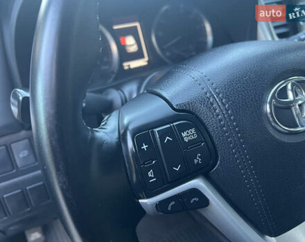 Черный Тойота Хайлендер, объемом двигателя 3.46 л и пробегом 200 тыс. км за 24500 $, фото 40 на Automoto.ua