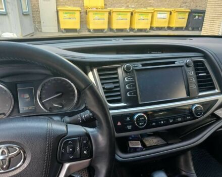 Черный Тойота Хайлендер, объемом двигателя 3.5 л и пробегом 203 тыс. км за 26500 $, фото 15 на Automoto.ua