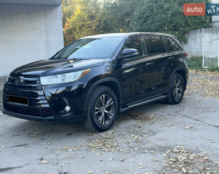 Черный Тойота Хайлендер, объемом двигателя 3.46 л и пробегом 200 тыс. км за 24500 $, фото 9 на Automoto.ua