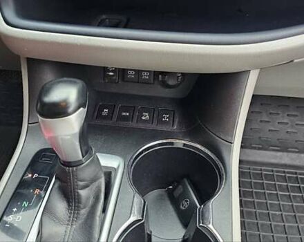 Чорний Тойота Хайлендер, об'ємом двигуна 3.46 л та пробігом 139 тис. км за 25500 $, фото 11 на Automoto.ua