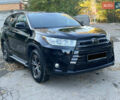 Черный Тойота Хайлендер, объемом двигателя 3.46 л и пробегом 200 тыс. км за 24500 $, фото 25 на Automoto.ua