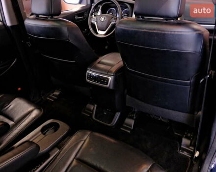 Чорний Тойота Хайлендер, об'ємом двигуна 3.5 л та пробігом 164 тис. км за 25900 $, фото 43 на Automoto.ua