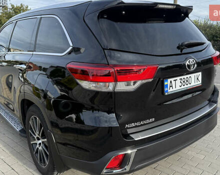Черный Тойота Хайлендер, объемом двигателя 3.46 л и пробегом 394 тыс. км за 27800 $, фото 8 на Automoto.ua