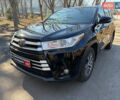 Черный Тойота Хайлендер, объемом двигателя 3.5 л и пробегом 225 тыс. км за 21840 $, фото 1 на Automoto.ua