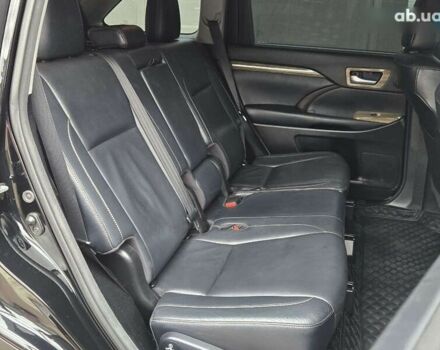 Чорний Тойота Хайлендер, об'ємом двигуна 3.5 л та пробігом 110 тис. км за 31300 $, фото 11 на Automoto.ua