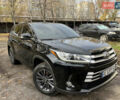Черный Тойота Хайлендер, объемом двигателя 2.67 л и пробегом 106 тыс. км за 27000 $, фото 1 на Automoto.ua