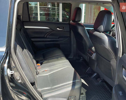 Чорний Тойота Хайлендер, об'ємом двигуна 2.67 л та пробігом 146 тис. км за 25629 $, фото 6 на Automoto.ua