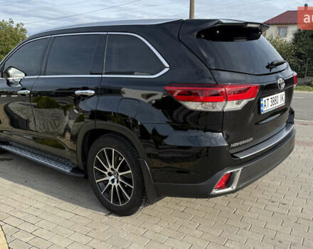 Черный Тойота Хайлендер, объемом двигателя 3.46 л и пробегом 394 тыс. км за 27800 $, фото 6 на Automoto.ua