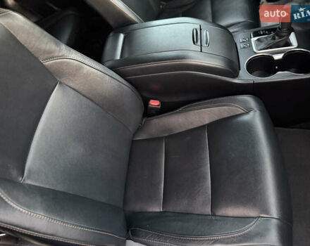 Черный Тойота Хайлендер, объемом двигателя 3.46 л и пробегом 123 тыс. км за 27000 $, фото 18 на Automoto.ua