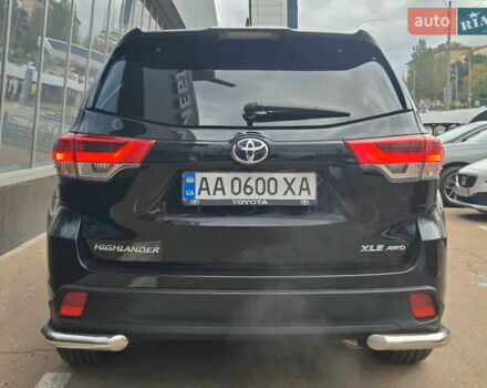 Черный Тойота Хайлендер, объемом двигателя 3.5 л и пробегом 110 тыс. км за 29200 $, фото 5 на Automoto.ua