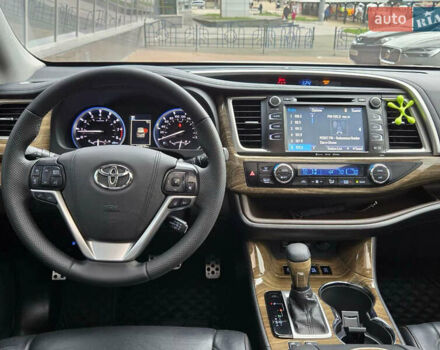 Черный Тойота Хайлендер, объемом двигателя 3.5 л и пробегом 110 тыс. км за 29200 $, фото 23 на Automoto.ua