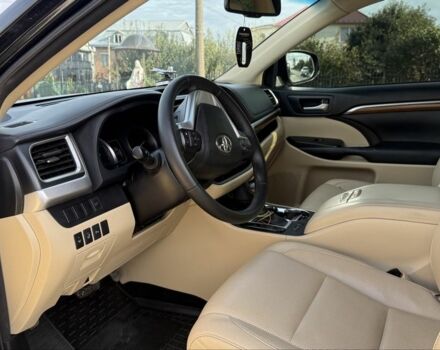 Черный Тойота Хайлендер, объемом двигателя 3.5 л и пробегом 393 тыс. км за 25000 $, фото 8 на Automoto.ua