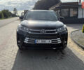 Черный Тойота Хайлендер, объемом двигателя 3.46 л и пробегом 394 тыс. км за 27800 $, фото 1 на Automoto.ua