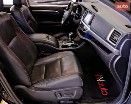 Чорний Тойота Хайлендер, об'ємом двигуна 3.5 л та пробігом 164 тис. км за 25900 $, фото 48 на Automoto.ua