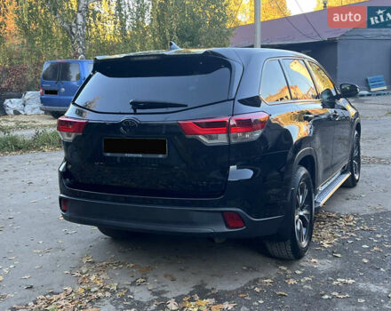 Черный Тойота Хайлендер, объемом двигателя 3.46 л и пробегом 200 тыс. км за 24500 $, фото 20 на Automoto.ua