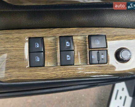 Черный Тойота Хайлендер, объемом двигателя 3.5 л и пробегом 110 тыс. км за 29200 $, фото 12 на Automoto.ua