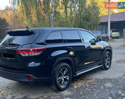 Черный Тойота Хайлендер, объемом двигателя 3.46 л и пробегом 200 тыс. км за 24500 $, фото 19 на Automoto.ua