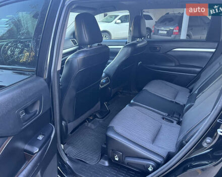 Черный Тойота Хайлендер, объемом двигателя 3.46 л и пробегом 200 тыс. км за 24500 $, фото 50 на Automoto.ua