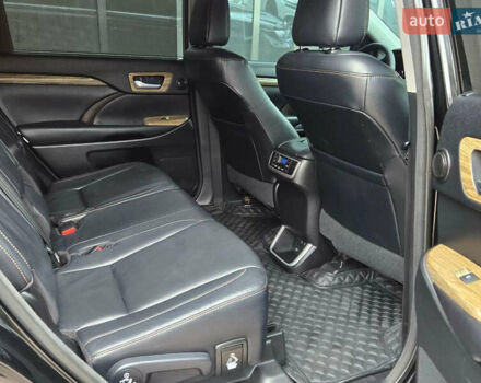 Черный Тойота Хайлендер, объемом двигателя 3.5 л и пробегом 110 тыс. км за 29200 $, фото 17 на Automoto.ua