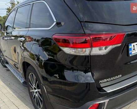 Черный Тойота Хайлендер, объемом двигателя 3.46 л и пробегом 394 тыс. км за 27800 $, фото 7 на Automoto.ua