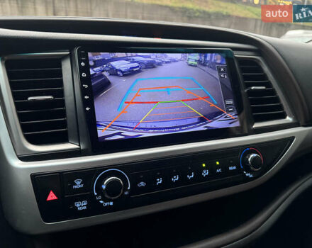 Черный Тойота Хайлендер, объемом двигателя 3.46 л и пробегом 49 тыс. км за 21700 $, фото 13 на Automoto.ua