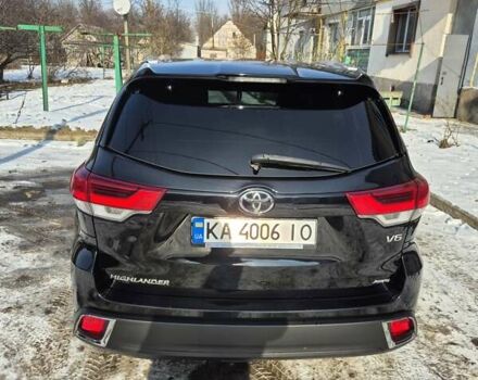 Чорний Тойота Хайлендер, об'ємом двигуна 3.46 л та пробігом 300 тис. км за 33000 $, фото 3 на Automoto.ua