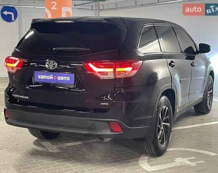Черный Тойота Хайлендер, объемом двигателя 3.5 л и пробегом 49 тыс. км за 28500 $, фото 1 на Automoto.ua