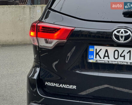 Черный Тойота Хайлендер, объемом двигателя 3.46 л и пробегом 49 тыс. км за 21700 $, фото 8 на Automoto.ua
