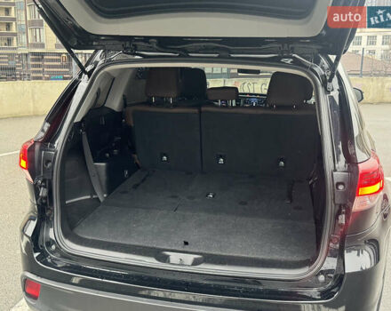 Черный Тойота Хайлендер, объемом двигателя 3.46 л и пробегом 49 тыс. км за 21700 $, фото 21 на Automoto.ua