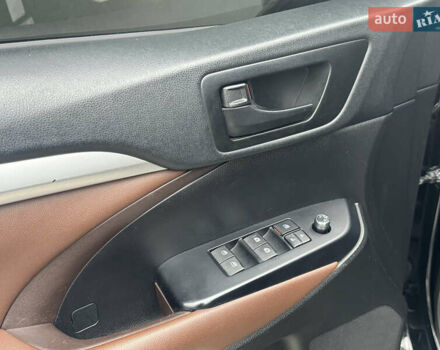 Черный Тойота Хайлендер, объемом двигателя 3.46 л и пробегом 49 тыс. км за 21700 $, фото 16 на Automoto.ua