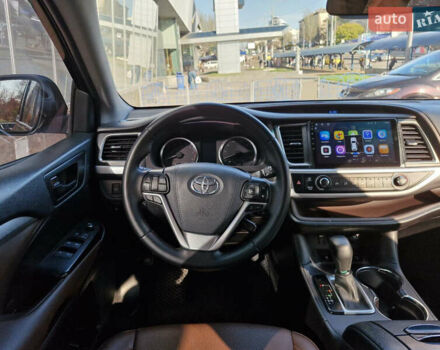 Черный Тойота Хайлендер, объемом двигателя 3.5 л и пробегом 49 тыс. км за 20900 $, фото 17 на Automoto.ua
