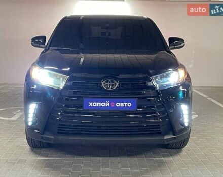 Черный Тойота Хайлендер, объемом двигателя 3.5 л и пробегом 49 тыс. км за 28500 $, фото 2 на Automoto.ua