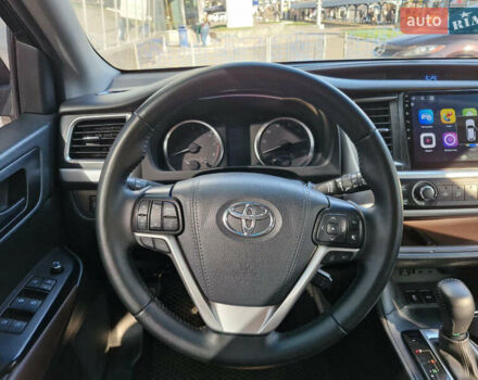 Черный Тойота Хайлендер, объемом двигателя 3.5 л и пробегом 49 тыс. км за 20900 $, фото 18 на Automoto.ua