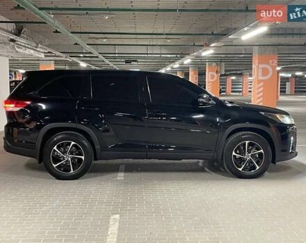 Черный Тойота Хайлендер, объемом двигателя 3.5 л и пробегом 49 тыс. км за 28500 $, фото 5 на Automoto.ua