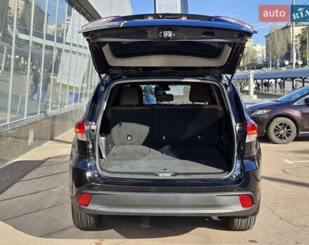 Черный Тойота Хайлендер, объемом двигателя 3.5 л и пробегом 49 тыс. км за 20900 $, фото 11 на Automoto.ua