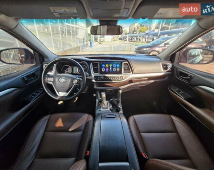 Черный Тойота Хайлендер, объемом двигателя 3.5 л и пробегом 49 тыс. км за 20900 $, фото 16 на Automoto.ua